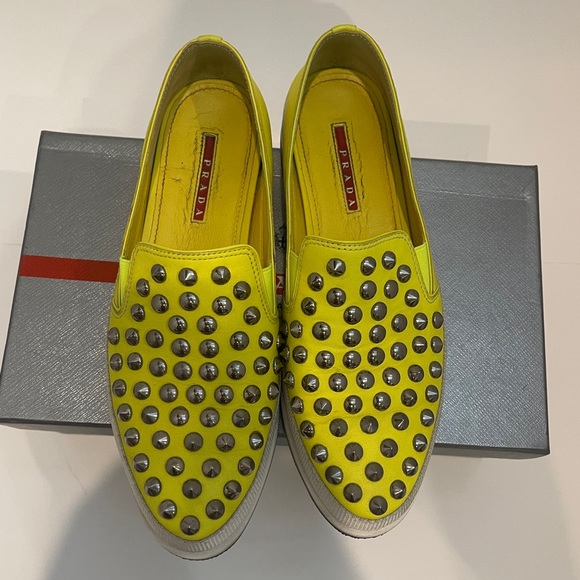 PRE-LOVED PRADA Calzature Donna Sports Leather Loafers with Studs Size: 8.5 - Picture 4 of 8